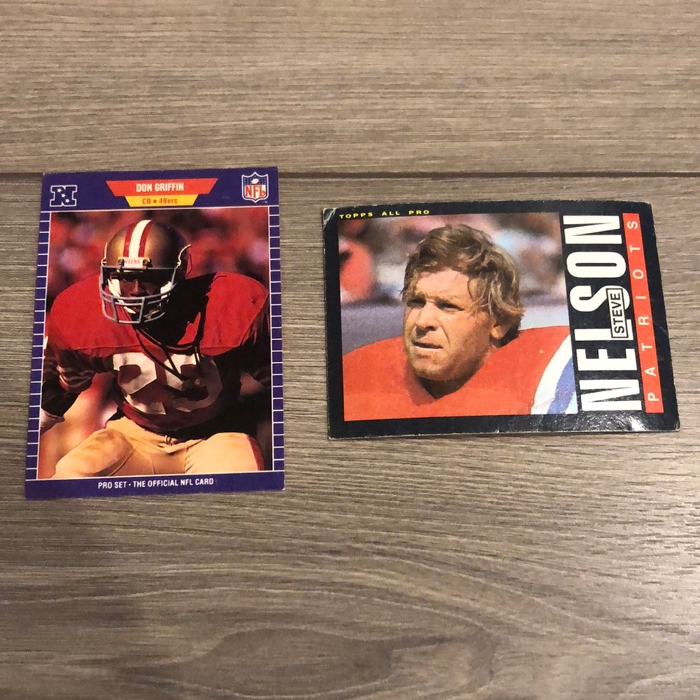💕2 80s NFL cards